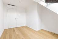 ERSTBEZUG IN STAMMERSDORF | 3-ZIMMER-DACHGESCHOSSWOHNUNG | TERRASSE, KLIMA UND EINBAUKÜCHE