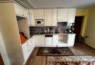 Solides Wohnhaus mit Nebengebäude und Pool in Kallham