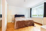 Familienwohnung in der Stadt – 4 Zimmer mit Balkon