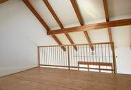 Galeriewohnung mit Kellerersatzraum und Autoabstellplatz am Stadtrand.