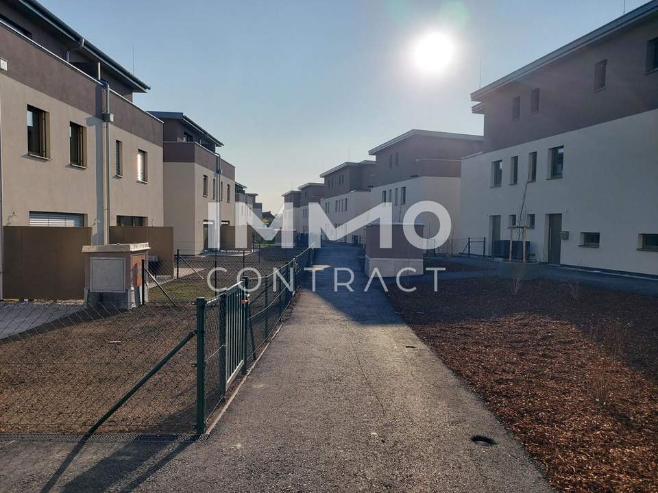 Geförderte, Moderne Doppelhaushälfte in Top Lage