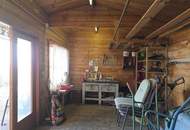 "Haus Emma - mit "Schirm, Charme &amp; Melone"