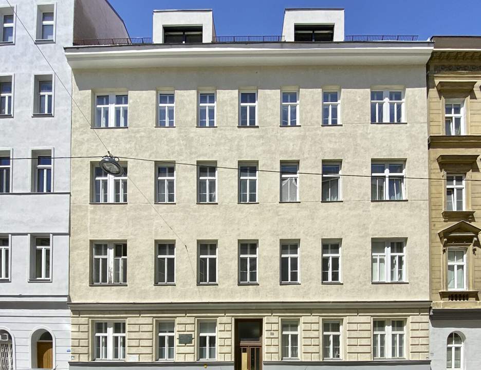 Gepflegte Altbauwohnung in unmittelbarer Karmelitermarkt-Nähe