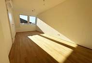 ERSTBEZUG, AUGARTEN-NÄHE, klimatisiertes 44 m2 Dachgeschoss, 2 Zimmer, Komplettküche, Duschbad, Parketten, Brigittenauer Lände