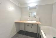 Moderne 2-Zimmer-DG-Wohnung mit sehr guter Anbindung