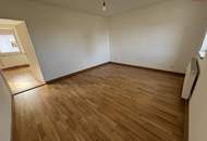 Exklusive Luxus-Singlewohnung in Steyr-Münichholz: frisch saniert, hochwertig ausgestattet, lichtdurchflutete Wohnräume und herrlicher Grünblick – inklusive Abstellraum, der sich ideal als Ankleidezimmer nutzen lässt!