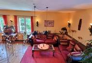 SEHR GERÄUMIGES EIN-ZWEIFAMILIENHAUS MIT STIL IN SONNIGER LAGE