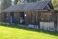 Ruhig gelegenes Einfamilienhaus mit Garage und Nebengebäuden