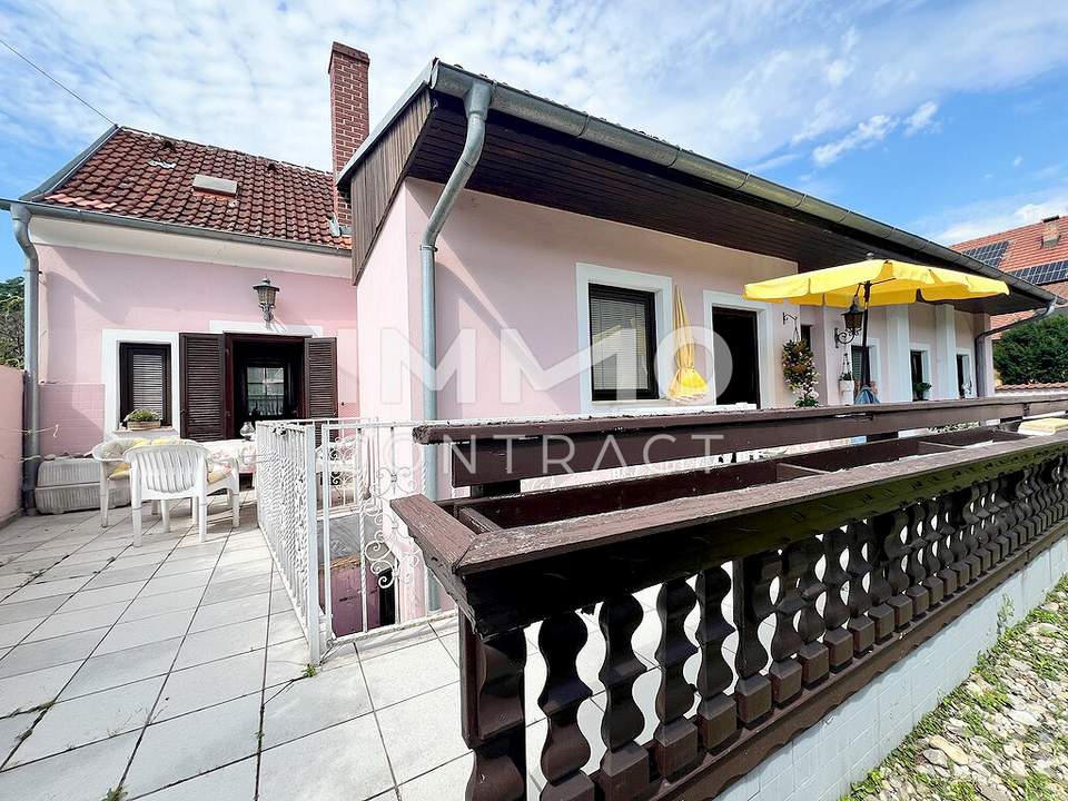 Krems: Charmante Altvilla im Kremstal - sonnig - mit Grünblick