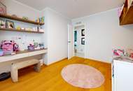 Exklusive Doppelhaushälften mit Traum-Ausblick auf die Burg Liechtenstein – schlüsselfertig mit Terrasse, Garten & Balkon! 4–5 Zimmer für höchste Wohnansprüche!