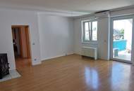 Top Lage - 4-Zimmer-Wohnung mit Loggia, Klimaanlage und Schwedenofen - unmittelbar beim Schulzentrum, Bahnhof und Stadtzentrum!