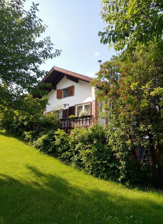 Charmantes 5-Zi-Haus in Dornbach mit Garten, Balkon, Terrasse und Garage