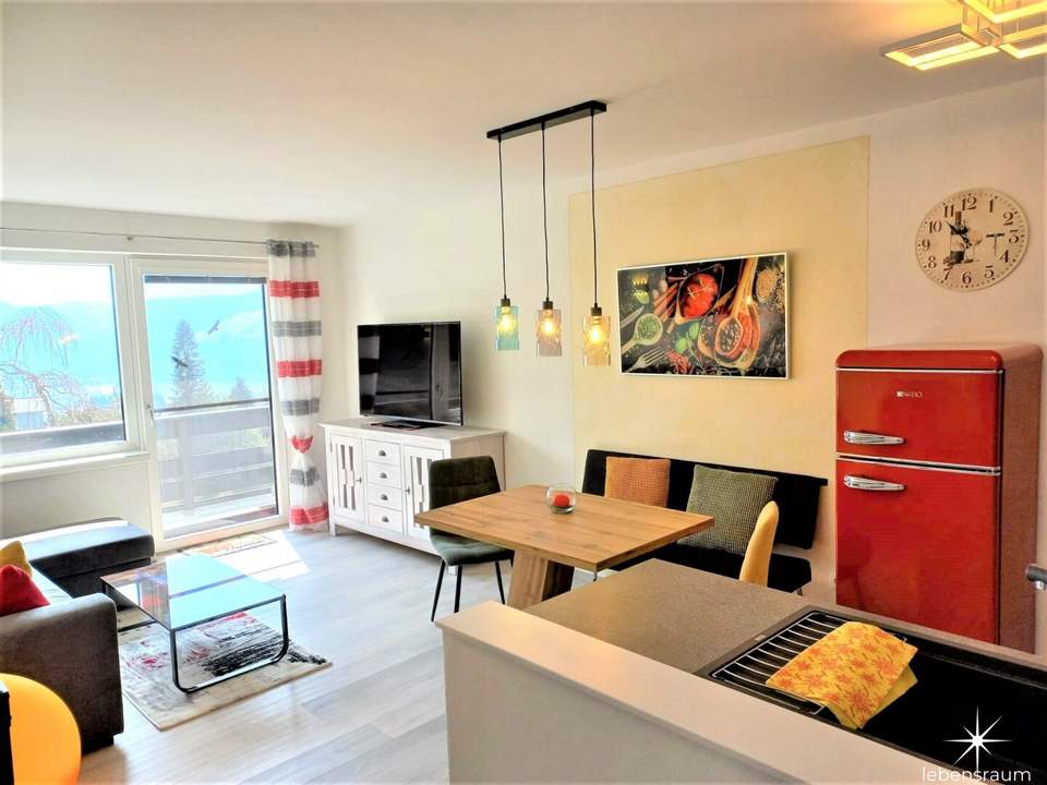 Anlegerwohnung. Sanierte Wohnung in Seeboden sucht neue Eigentümer. Seeblick inklusive.