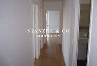 SONNIGES 3-ZIMMER-DACHGESCHOSS MIT TERRASSE ( BJ 2007 )