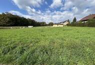 TOP WOHNPROJEKT möglich! IDEAL für BAUTRÄGER! In unmittelbarer Nähe zu den Wundschuher Seen! TOP Anbindung! VOLLERSCHLOSSENES und FLACHES BAUGRUNDSTÜCK!