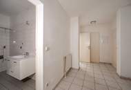 ++AIRBNB++ Unlock the Potential – 3-Room Period Apartment to Make Your Own