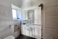 Geräumiges Bauernhaus samt großem Nebengebäude im Bauland