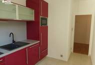 Tolle Familien-Wohnung: 3-Zimmer mit Loggia und Grünblick nahe Wolfrathplatz