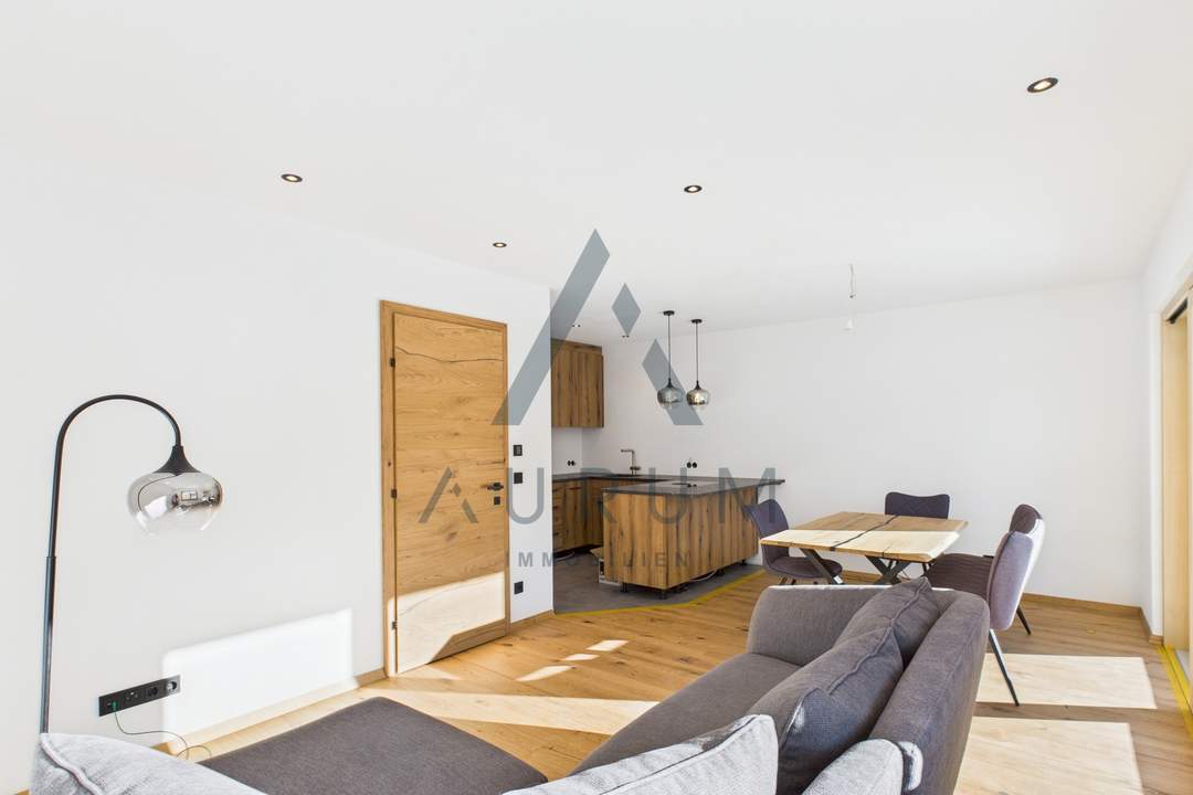 Miete Neubau: Exklusive, sonnige Gartenwohnung mit freiem Blick