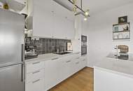 ++ DREI ZIMMER im DG ++ Stilvolles Wohnen mit FERNBLICK