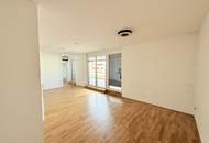 geräumige 2-Zimmer Dachgeschosswohnung mit großer Terrasse und en suite Badezimmer- ab sofort verfügbar