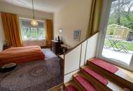 Jahrhundertwendehaus im Villenviertel – Waldrandlage, zentrumsnah, mit Sauna, Pool, Garagen und bester Anbindung - Wohnen und Arbeiten im Kurort