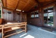 “Chalet-Feeling mitten im Tullnerfeld – Ihr Zuhause aus Holz mit besonderem Charme“