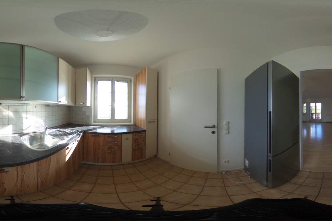 "Gartenwohnung mit Abstellplatz!"