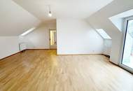 Wohnen im Zentrum von Baden: DG-Wohnung mit Balkon und Stellplatz im Innenhof