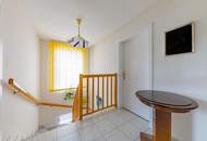 Sonniges Familienhaus in erhöhter Lage – Stadthaus mit Garten und Terrassen in Hollabrunn!