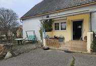 Großzügige Liegenschaft mit Wohnhaus, Halle und 2.427 m² Grund in Litzelsdorf