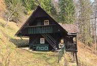 Zwei sanierungsbedürftige Häuser in absoluter Ruhe/Alleinlage