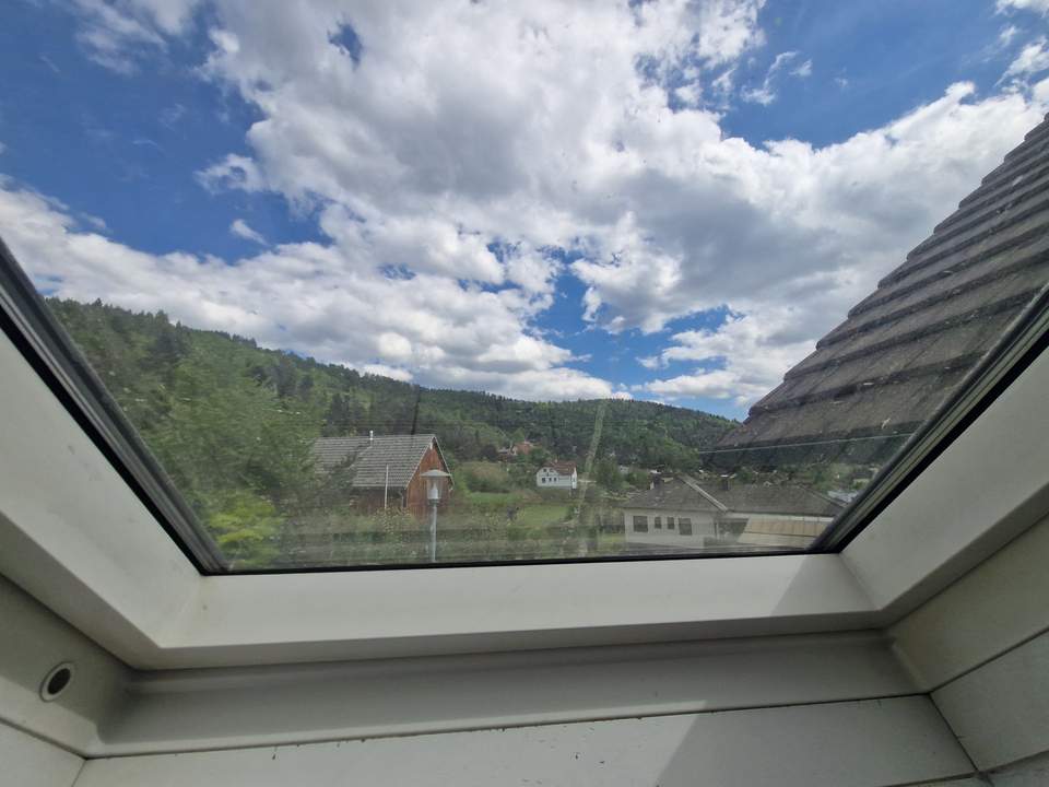 MODERNE EIGENTUMSWOHNUNG MIT ANLEGEREIGNUNG IN SCHÖNBERG AM KAMP IN HERRLICHER WOHN- UND AUSSICHTSLAGE
