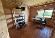 Autark leben im Lehm-Holz-Haus – mit 60 kWp PV & Naturpool