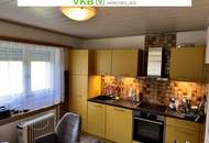 SCHLÜßLBERG | STRAßFELD: Idyllisches Zweifamilienhaus mit großzügigem, sonnigem Garten und beeindruckendem Fernblick!