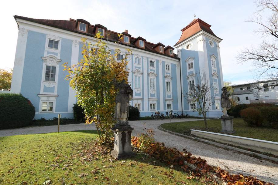 Wohnen im Schloss - 4 Zi. Wohnung mit historischem Flair in ansprechender Lage!, Wohnung-kauf, 196.000,€, 4600 Wels(Stadt)
