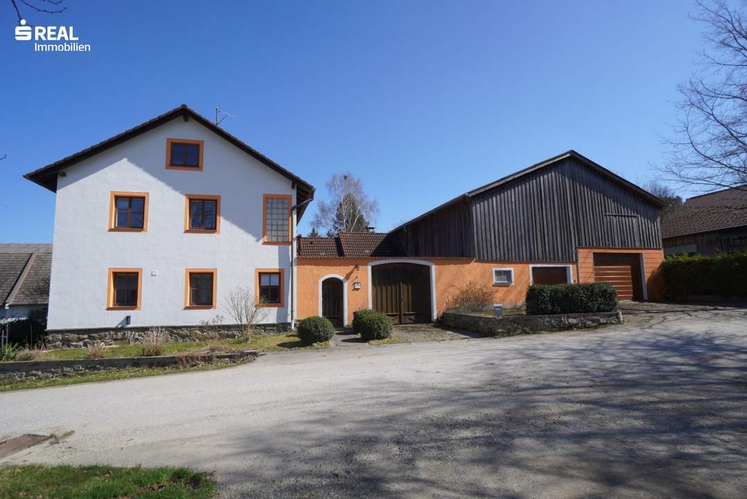 Großes Wohnhaus, großer Garten, große Maschinenhalle