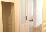 AB JÄNNER 2027! Schöne 2 1/2 Zimmer Altbauwohnung im Herzen des 6. Bezirks!