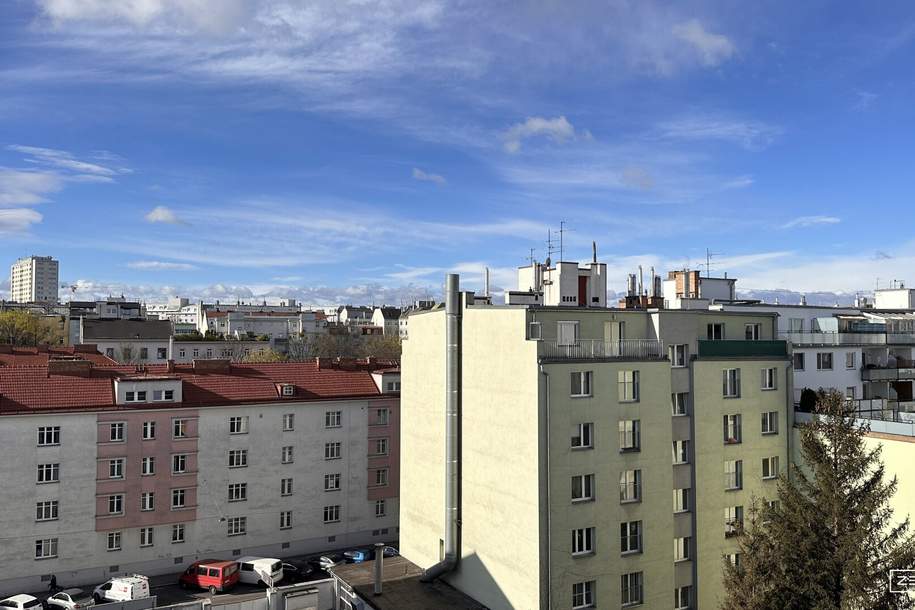 Lichtdurchflutete Dachgeschosswohnung mit Balkon | ZELLMANN IMMOBILIEN, Wohnung-miete, 990,00,€, 1100 Wien 10., Favoriten