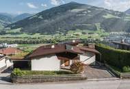 Bestlage mit Ausblick: Dieser hervorragend gelegene Bungalow begeistert durch seine exklusive Position und einen unvergleichlich schönen Fernblick!