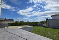 "Ihr neues Zuhause in Reichersdorf – Doppelhaushälfte mit Pool &amp; Traumgarten"