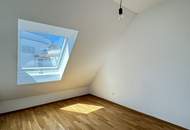***Moderne 3-Zimmer-Dachgeschosswohnung mit 2 Terrassen***