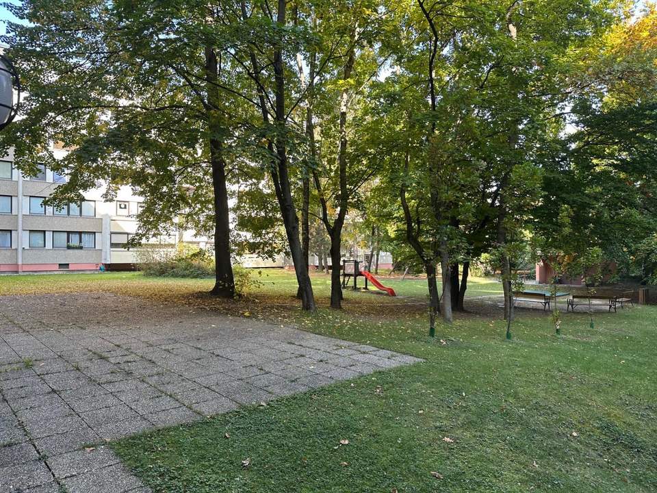 Südseitige 2-Zimmer-Wohnung mit Loggia – hell, ruhig & bestens angebunden