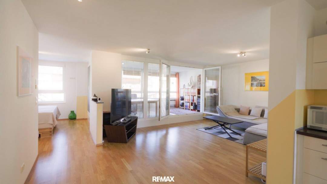 Helle 2,5-Zimmer-Wohnung mit verglaster Loggia und Tiefgarage in Götzens