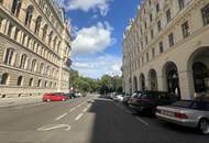 UNBEFRISTET - <> Repräsentatives 7-Zimmer Altbau-Büro mit Blick auf das Rathaus – ca. 300 m² in bester Innenstadtlage