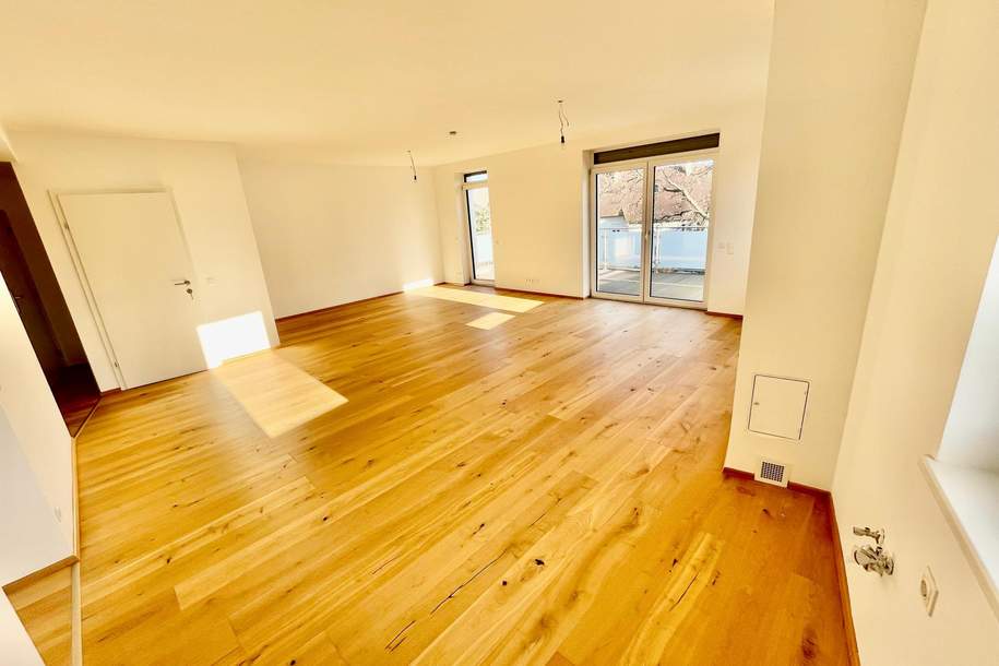 ERSTBEZUG! Platz für die Familie mit großzügiger Raumordnung und großer Dachterrasse, Wohnung-kauf, 259.000,€, 2700 Wiener Neustadt(Stadt)