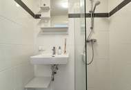 ***Moderne 2-Zimmer-Dachgeschosswohnung mit zwei Balkonen in Ruhelage nahe U1***