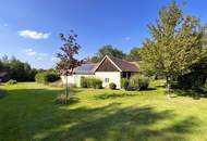 Exklusiv sanierter Vierkanthof mit idyllischem Innenhof und Naturgarten