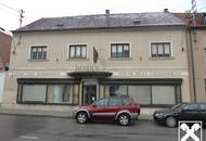 WOHNHAUS IN ZENTRUMSLAGE MIT VIEL GRUND
