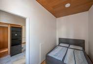 ++NEU++ sanierungsbedürftige 2-Zimmer Altbauwohnung mit Balkonoption